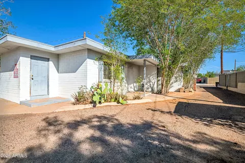 Exterior - 1410 W Cheryl Dr, Phoenix, AZ 85021 photo 6 of 8