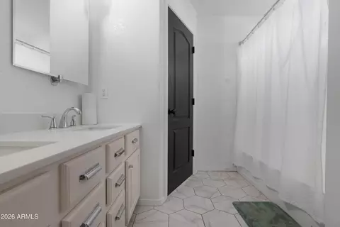 Bath - 1810 E Milky Way, Gilbert, AZ 85295 photo 1 of 3
