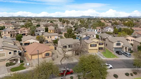 View/Area - 1810 E Milky Way, Gilbert, AZ 85295 photo 2 of 8