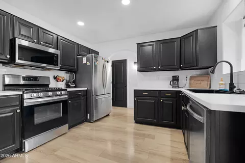 Kitchen - 1810 E Milky Way, Gilbert, AZ 85295 photo 3 of 6
