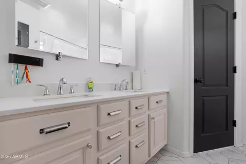Bath - 1810 E Milky Way, Gilbert, AZ 85295 photo 2 of 3
