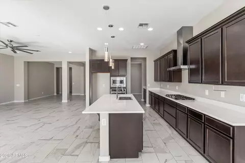 Kitchen - 1073 E Holland Park Dr, Gilbert, AZ 85297 photo 2 of 2