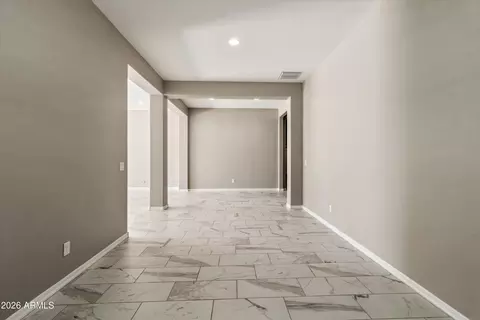 Entry Way - 1073 E Holland Park Dr, Gilbert, AZ 85297 photo 2 of 6