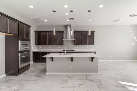 Entry Way - 1073 E Holland Park Dr, Gilbert, AZ 85297 photo 3 of 6