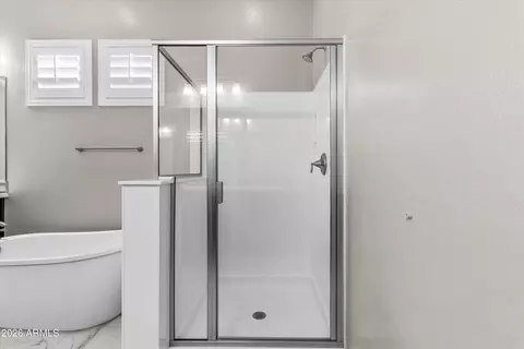 Bath - 1073 E Holland Park Dr, Gilbert, AZ 85297 photo 2 of 5