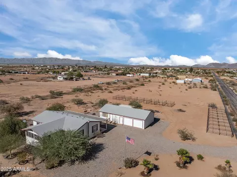 50910 W Long Rifle Rd, Aguila, AZ 85320