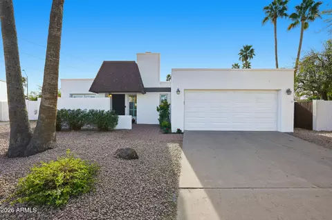 633 E Calavar Rd, Phoenix, AZ 85022