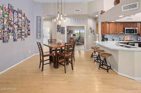 Dining - 42331 N 3rd St, Phoenix, AZ 85086 photo 3 of 7