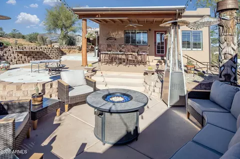 Exterior - 42331 N 3rd St, Phoenix, AZ 85086 photo 6 of 9