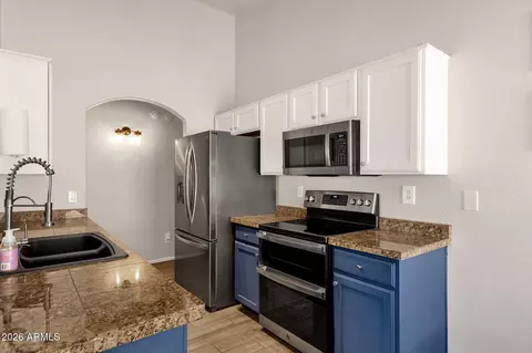 Kitchen - 11430 E Pronghorn Ave, Mesa, AZ 85212 photo 1 of 5