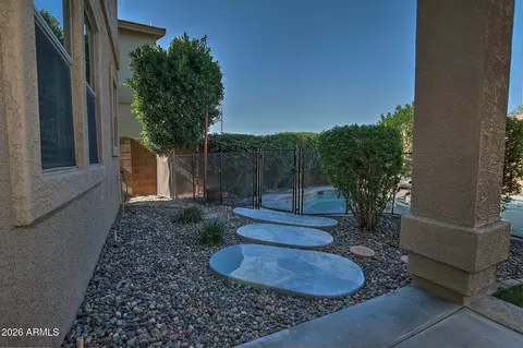 Exterior - 1708 E Cielo Grande Ave, Phoenix, AZ 85024 photo 7 of 13