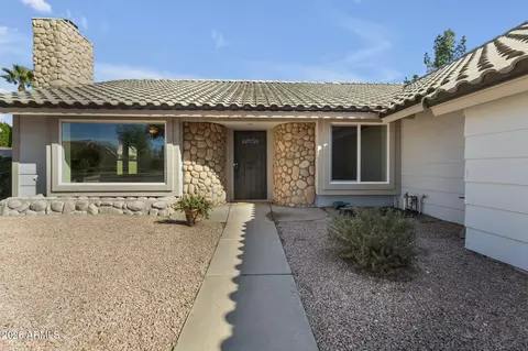935 N Senate St, Chandler, AZ 85225