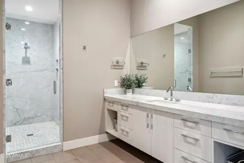 Bath - 2 Biltmore Est #309, Phoenix, AZ 85016 photo 7 of 7
