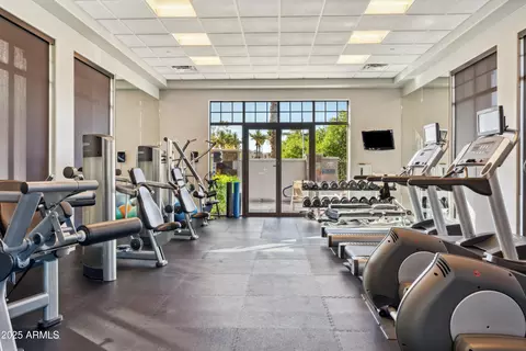 View/Area - 2 Biltmore Est #309, Phoenix, AZ 85016 photo 1 of 2
