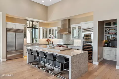 Kitchen - 2 Biltmore Est #309, Phoenix, AZ 85016 photo 1 of 4