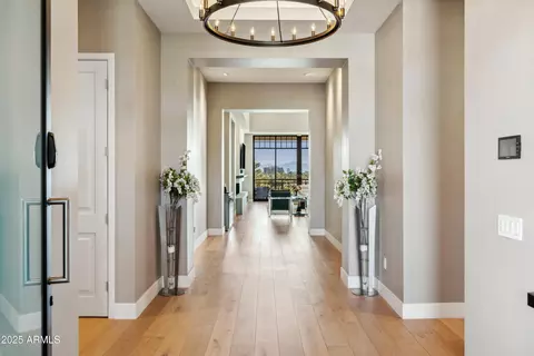 Entry Way - 2 Biltmore Est #309, Phoenix, AZ 85016 photo 3 of 3