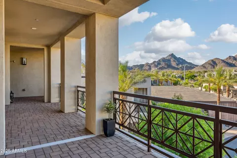Exterior - 2 Biltmore Est #309, Phoenix, AZ 85016 photo 1 of 5