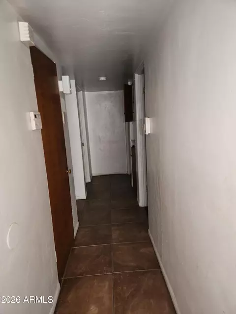 Entry Way - 2028 W Clarendon Ave, Phoenix, AZ 85015 photo 1 of 2