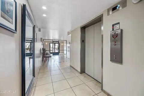 7940 E Camelback Rd #411, Scottsdale, AZ 85251