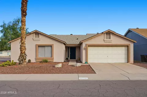 10744 W Echo Ln, Peoria, AZ 85345