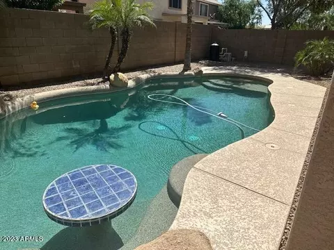 Exterior - 857 E Cathy Dr, Gilbert, AZ 85296 photo 2 of 7