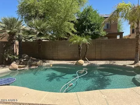 Exterior - 857 E Cathy Dr, Gilbert, AZ 85296 photo 6 of 7
