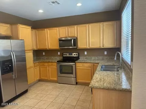 Kitchen - 857 E Cathy Dr, Gilbert, AZ 85296 photo 1 of 2