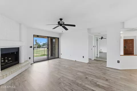 Living - 7061 E Broadway Rd #48, Mesa, AZ 85208 photo 2 of 4