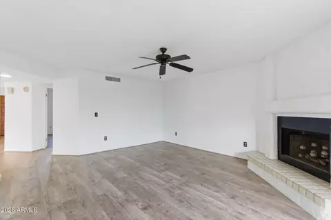 Living - 7061 E Broadway Rd #48, Mesa, AZ 85208 photo 3 of 4