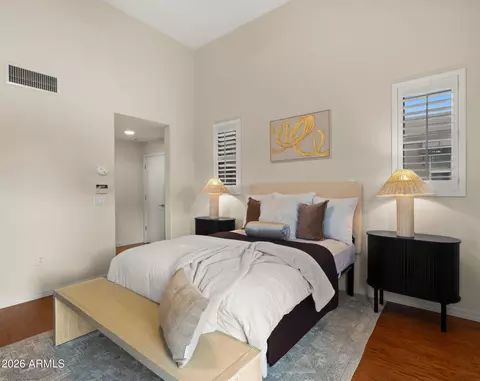 Bedroom - 706 E Washington St #101, Phoenix, AZ 85034 photo 3 of 4