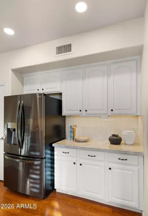 Kitchen - 706 E Washington St #101, Phoenix, AZ 85034 photo 3 of 3