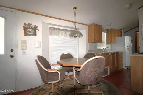 1056 S Seneca Dr, Apache Junction, AZ 85119 photo 6