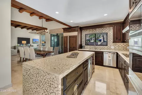 Kitchen - 3118 E Maryland Ave, Phoenix, AZ 85016 photo 2 of 3