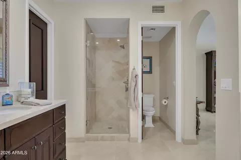 Bath - 3118 E Maryland Ave, Phoenix, AZ 85016 photo 5 of 5