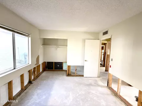 Bedroom - 1237 E Sequoia Dr, Phoenix, AZ 85024 photo 1 of 1