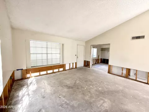 Living - 1237 E Sequoia Dr, Phoenix, AZ 85024 photo 3 of 6