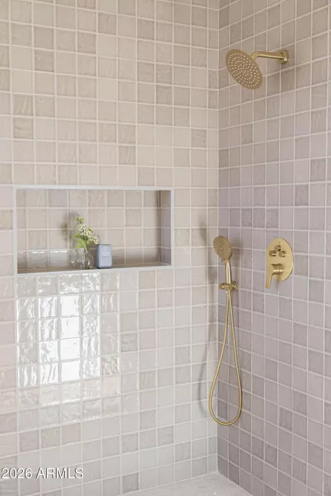 Bath - 3519 E Bridgeport Pkwy, Gilbert, AZ 85295 photo 4 of 11