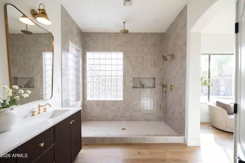 Bath - 3519 E Bridgeport Pkwy, Gilbert, AZ 85295 photo 3 of 11
