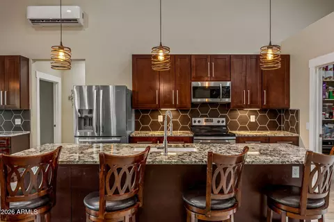 Kitchen - 2270 Spitfire Cir, Overgaard, AZ 85933 photo 2 of 4