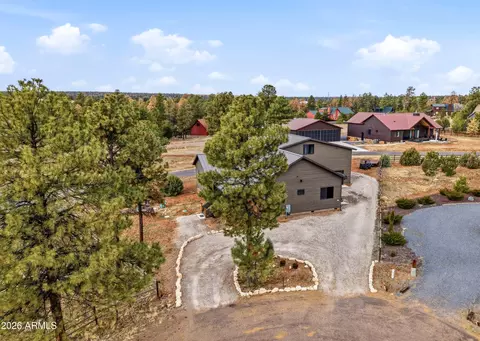 2270 Spitfire Cir, Overgaard, AZ 85933