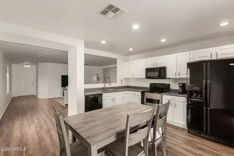 8806 S 9th St, Phoenix, AZ 85042 photo 12