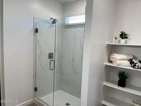 Bath - 10038 S 23rd Ln, Phoenix, AZ 85041 photo 1 of 1