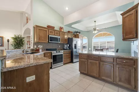 Kitchen - 7838 E Nopal Ave, Mesa, AZ 85209 photo 2 of 4