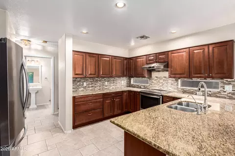 Kitchen - 886 W Windhaven Ave, Gilbert, AZ 85233 photo 1 of 3
