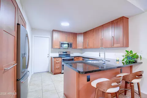 3858 E Bighorn Ave, Phoenix, AZ 85044