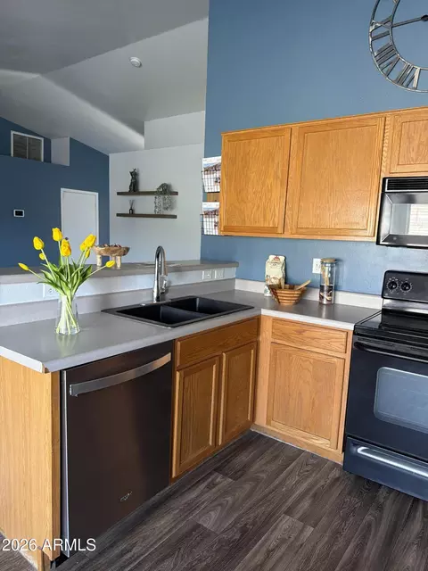 Kitchen - 2056 E San Tan Ct, Gilbert, AZ 85296 photo 6 of 6