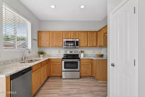 Kitchen - 3351 E Clifton Ave, Gilbert, AZ 85295 photo 2 of 4