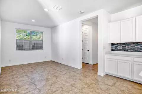 1313 E Glass Ln, Phoenix, AZ 85042 photo 13
