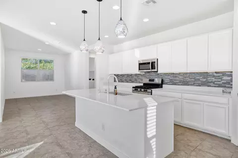1313 E Glass Ln, Phoenix, AZ 85042 photo 12