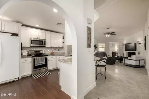 18802 N 36th Pl, Phoenix, AZ 85050 photo 11